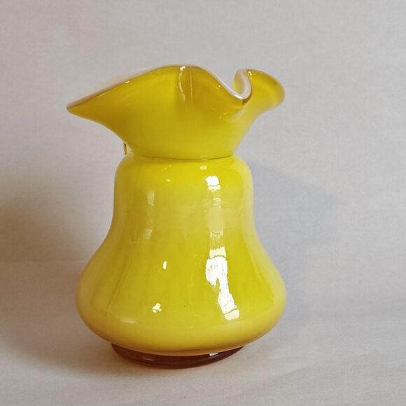 Vintage Fenton Layered Lemon Yellow White Creamer Pitcher Art Glass‎ 4" - Picture 3 of 9
